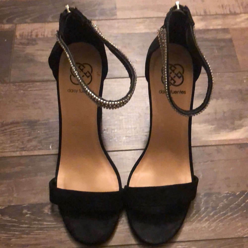 High heel black sandal